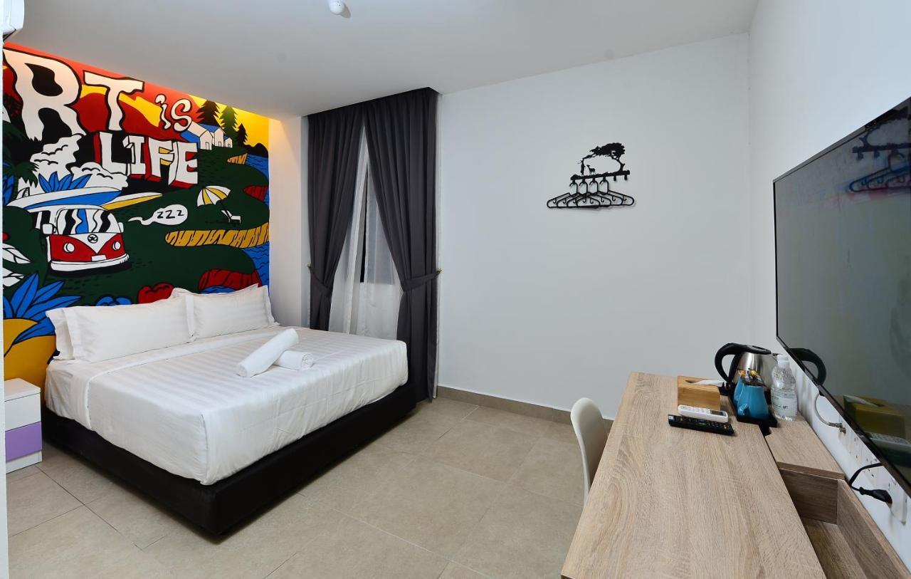 Smile Hotel Shah Alam Seksyen 9 Exterior photo